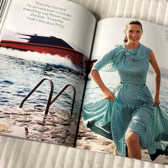 November 2007 Vintage Vogue Magazine - Jennifer Connelly Cover Collectible - Picture 7 of 16